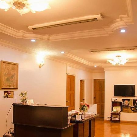 Adler Lady Hostel - Ladies Only Yangon Luaran gambar