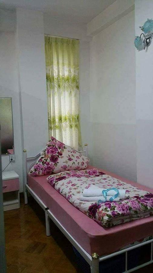 Adler Lady Hostel - Ladies Only Yangon Luaran gambar